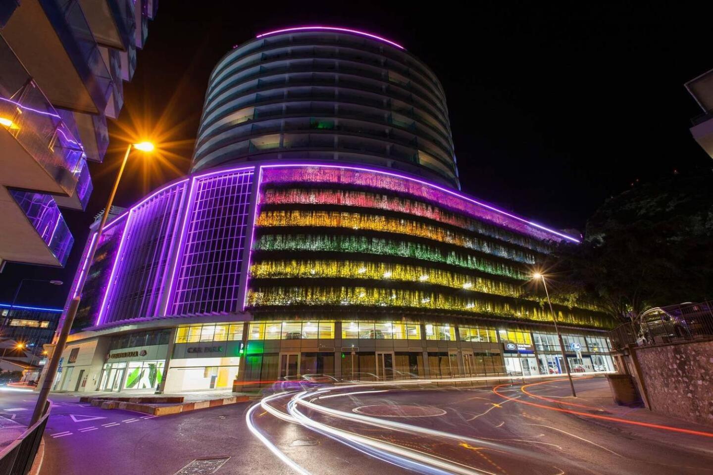 Urban Oasis At Luxurious Ocean Village Gibraltar Exterior foto