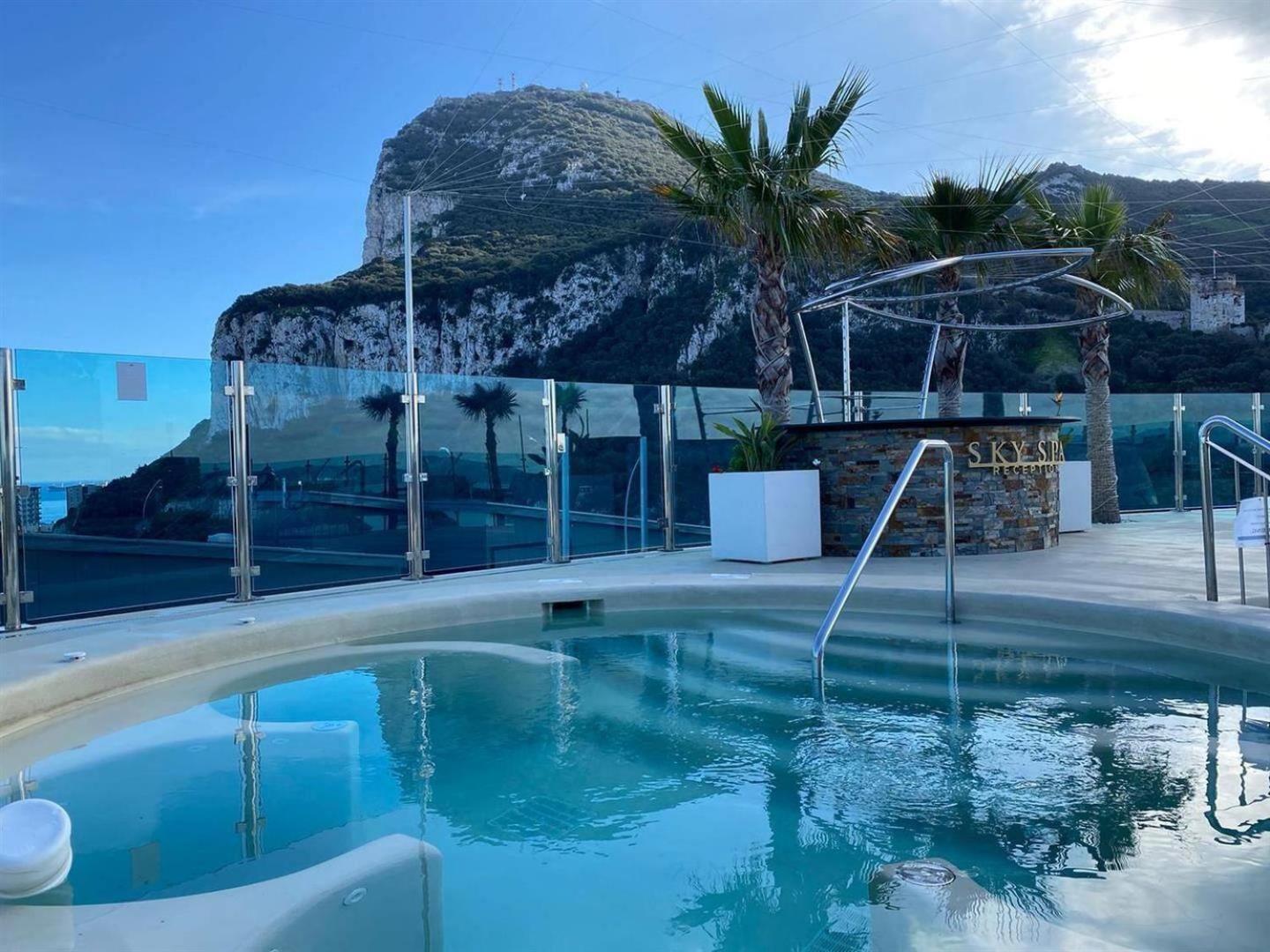 Urban Oasis At Luxurious Ocean Village Gibraltar Exterior foto