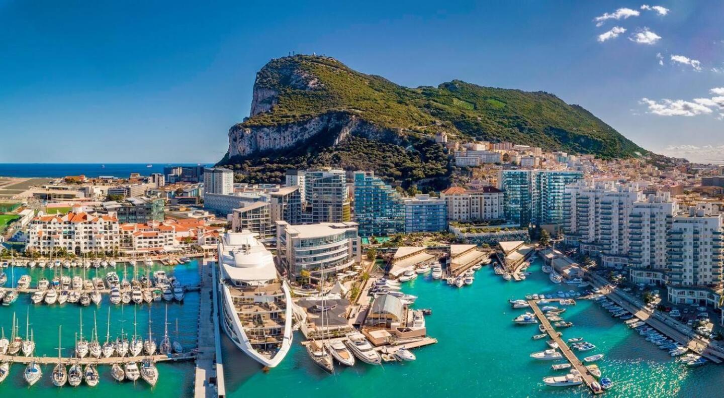 Urban Oasis At Luxurious Ocean Village Gibraltar Exterior foto